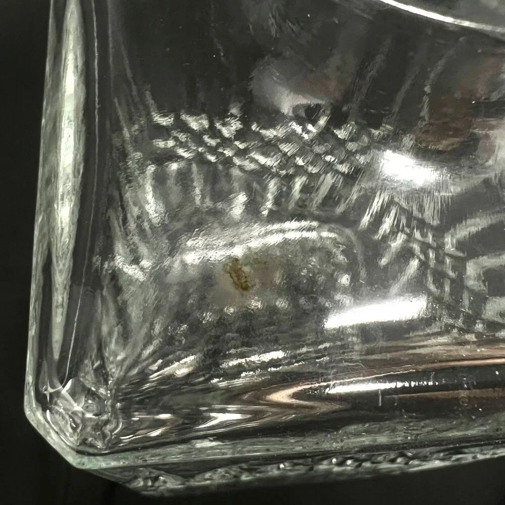 Luminarc Clear Diamond Pattern Crystal Decanter and Square Stopper‎ - 8.75